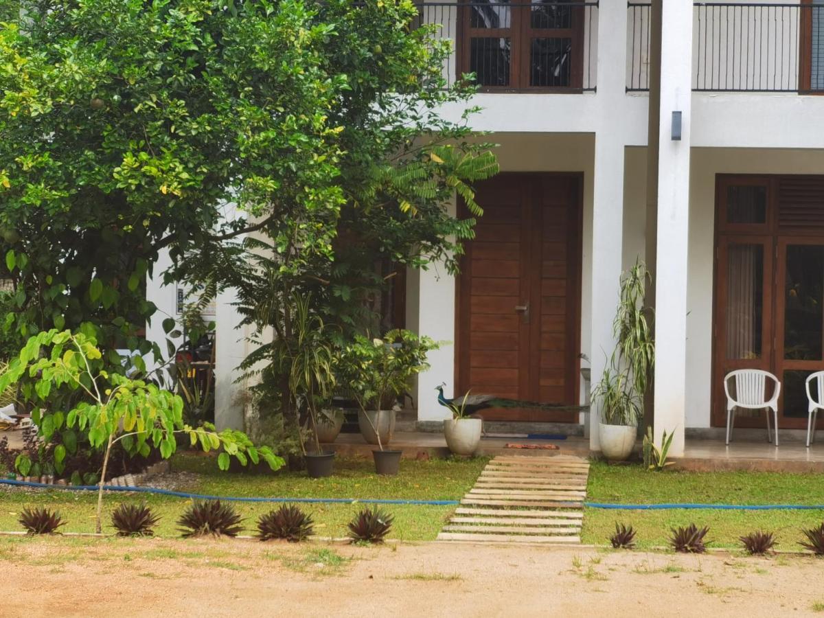 Ruwinsons Canal Garden Anuradhapura Zewnętrze zdjęcie
